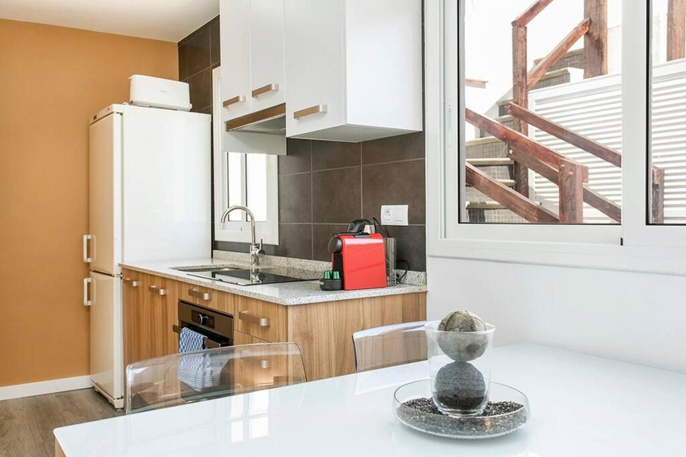 Cozy&New With Terrace Lägenhet L'Hospitalet de Llobregat Exteriör bild