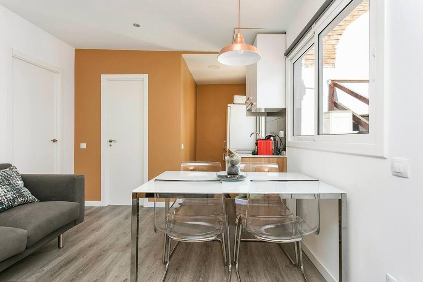 Cozy&New With Terrace Lägenhet L'Hospitalet de Llobregat Exteriör bild