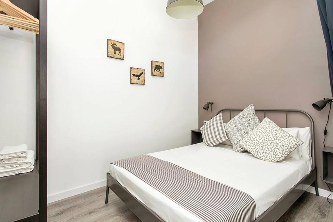 Cozy&New With Terrace Lägenhet L'Hospitalet de Llobregat Exteriör bild