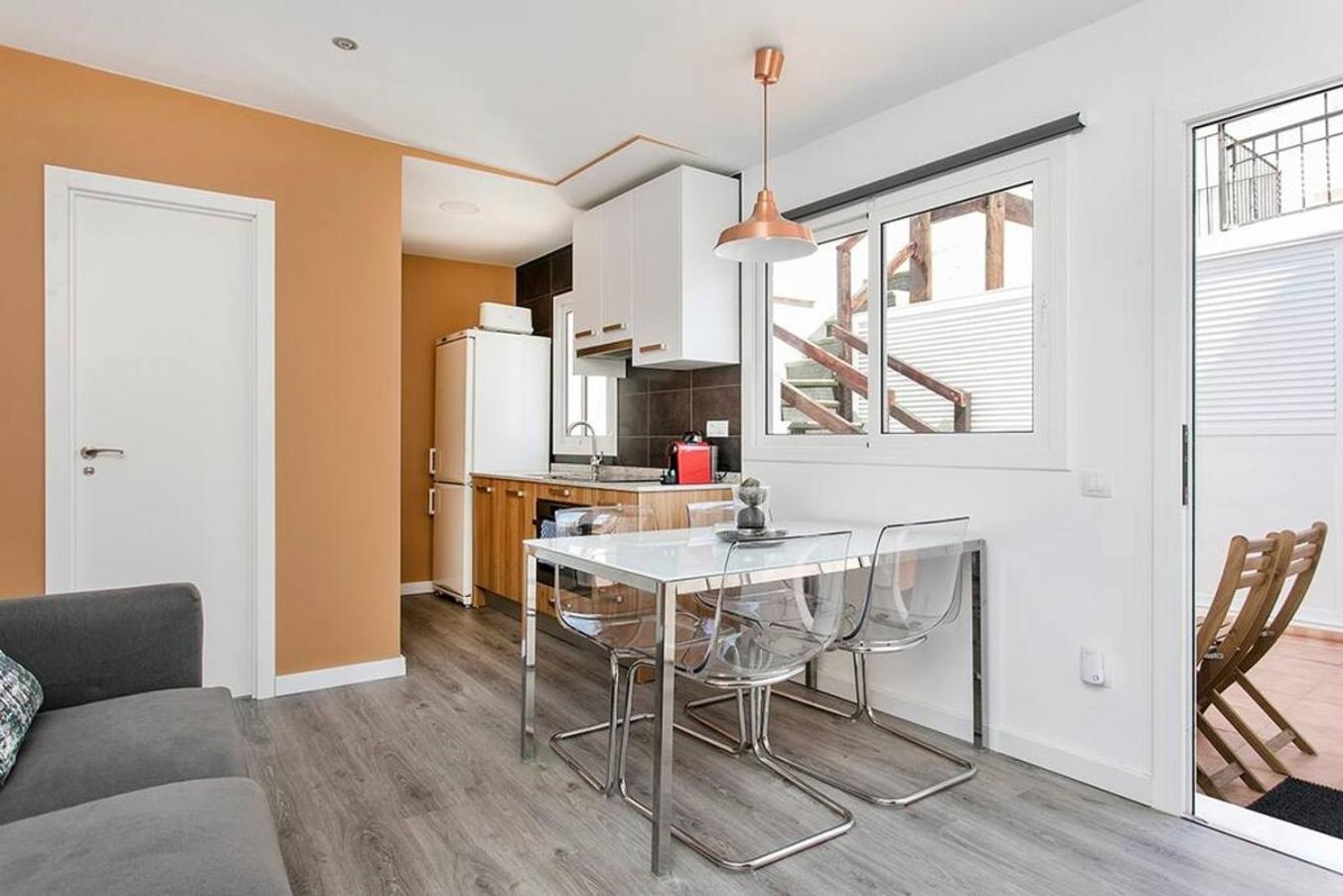 Cozy&New With Terrace Lägenhet L'Hospitalet de Llobregat Exteriör bild